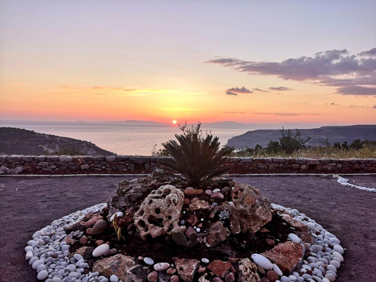 Sunset View Stone House, Mani Holiday home *